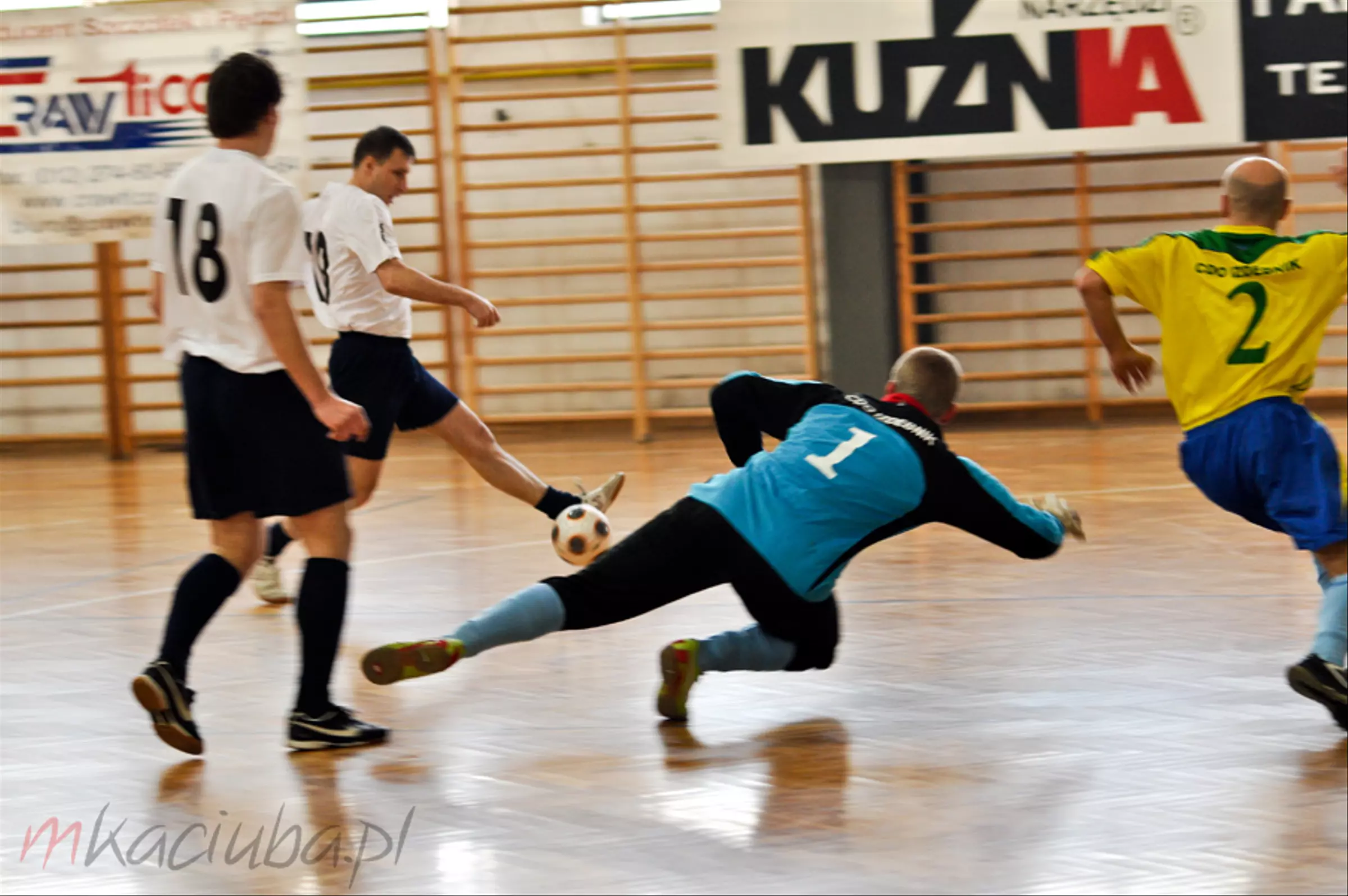 Halowy turniej piłki nożnej-dsc_9003-34-2.jpg