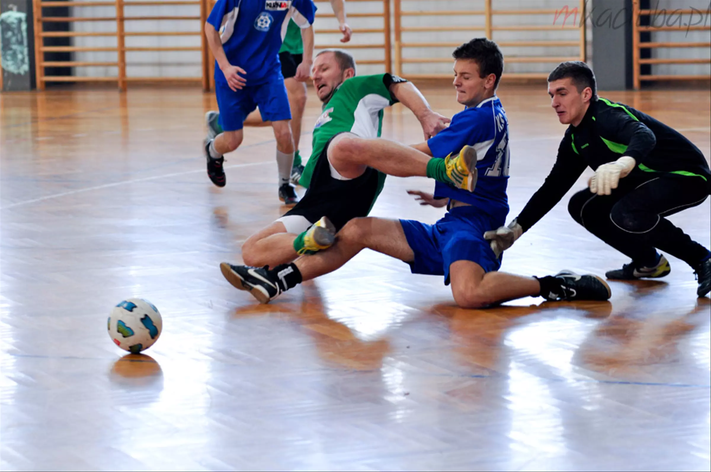 Halowy turniej piłki nożnej-dsc_0186-212.jpg