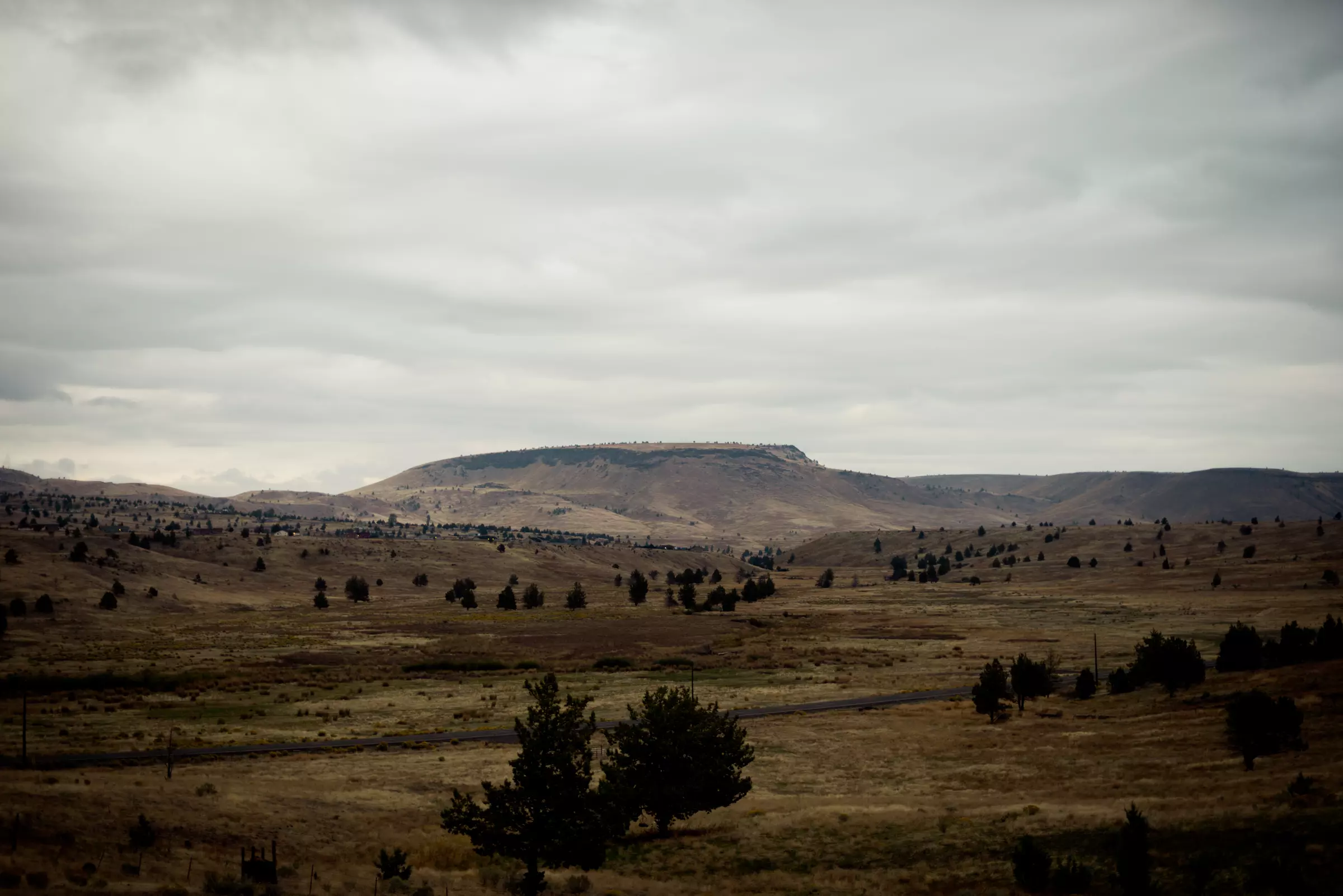 Indiańki rezerwat w Warm Spring - trochę przypadkiem trafiliśmy na to pięknie miejsce z domkiem letniskowym pośrodku prerii.