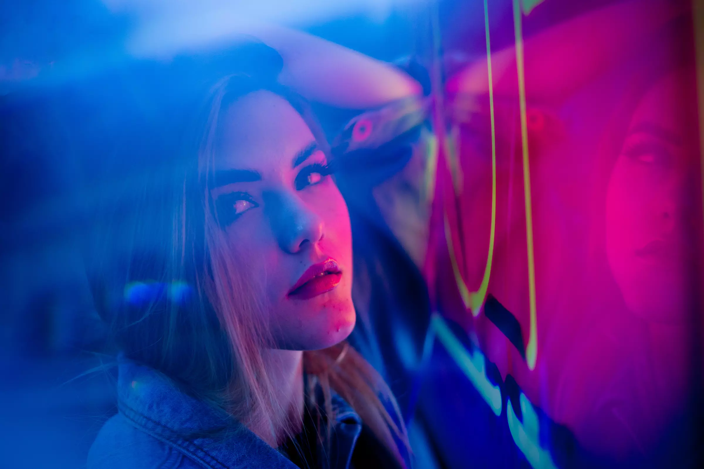 Ola - Neony-5586-Edit-2