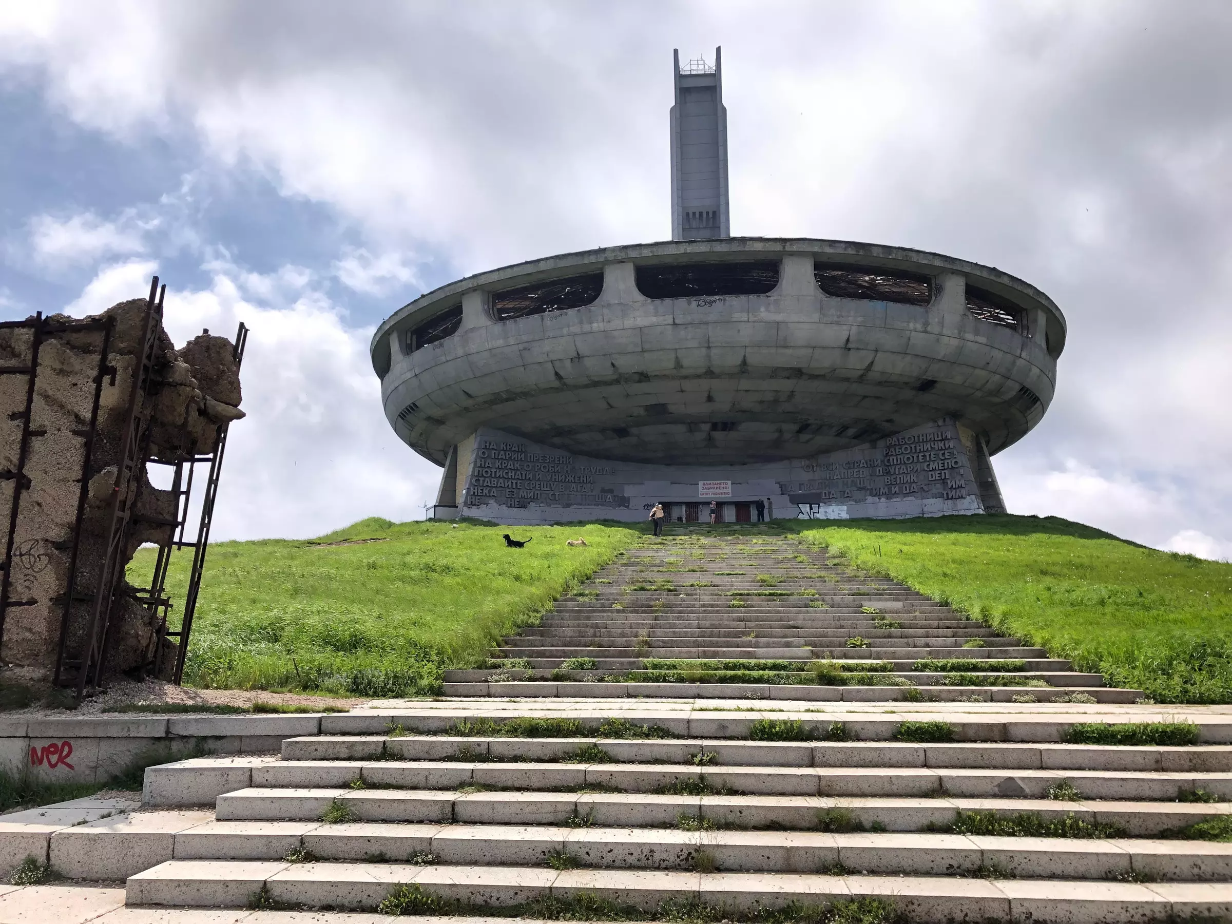 Buzludzha.jpg